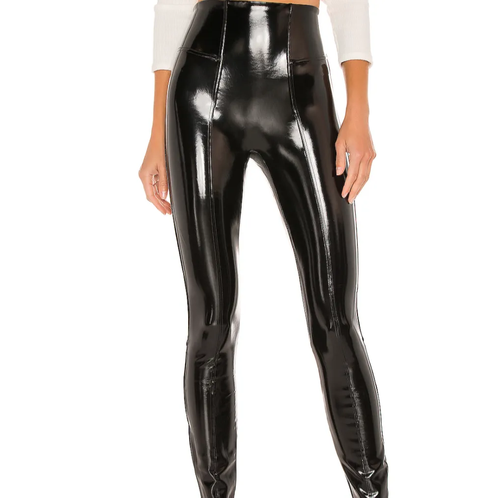 SPANX 20301R FAUX PATENT LEATHER LEGGINGS